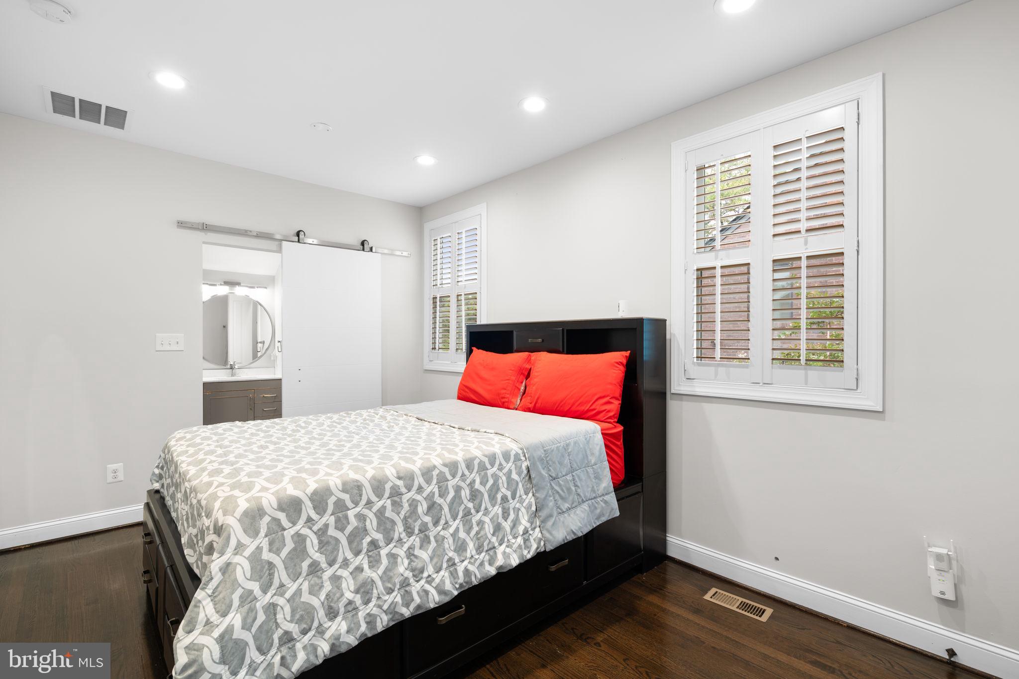 BALLSTON - Residential Lease