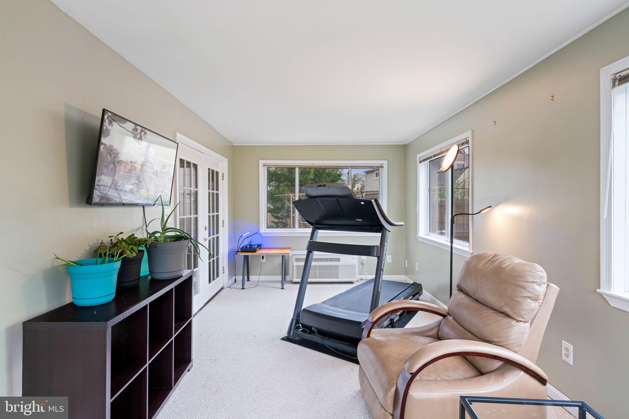 KINGS PARK - Residential