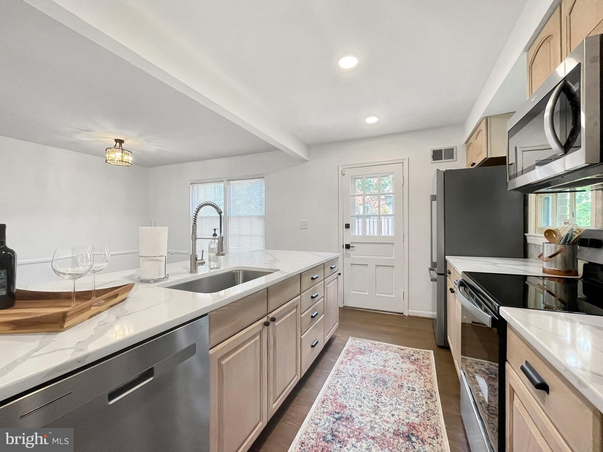 GEORGETOWN HOUSES - Residential