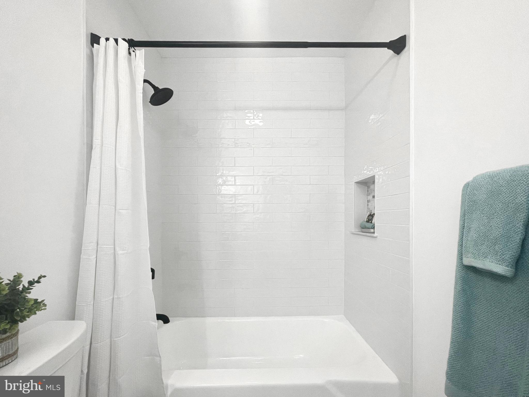 GEORGETOWN HOUSES - Residential