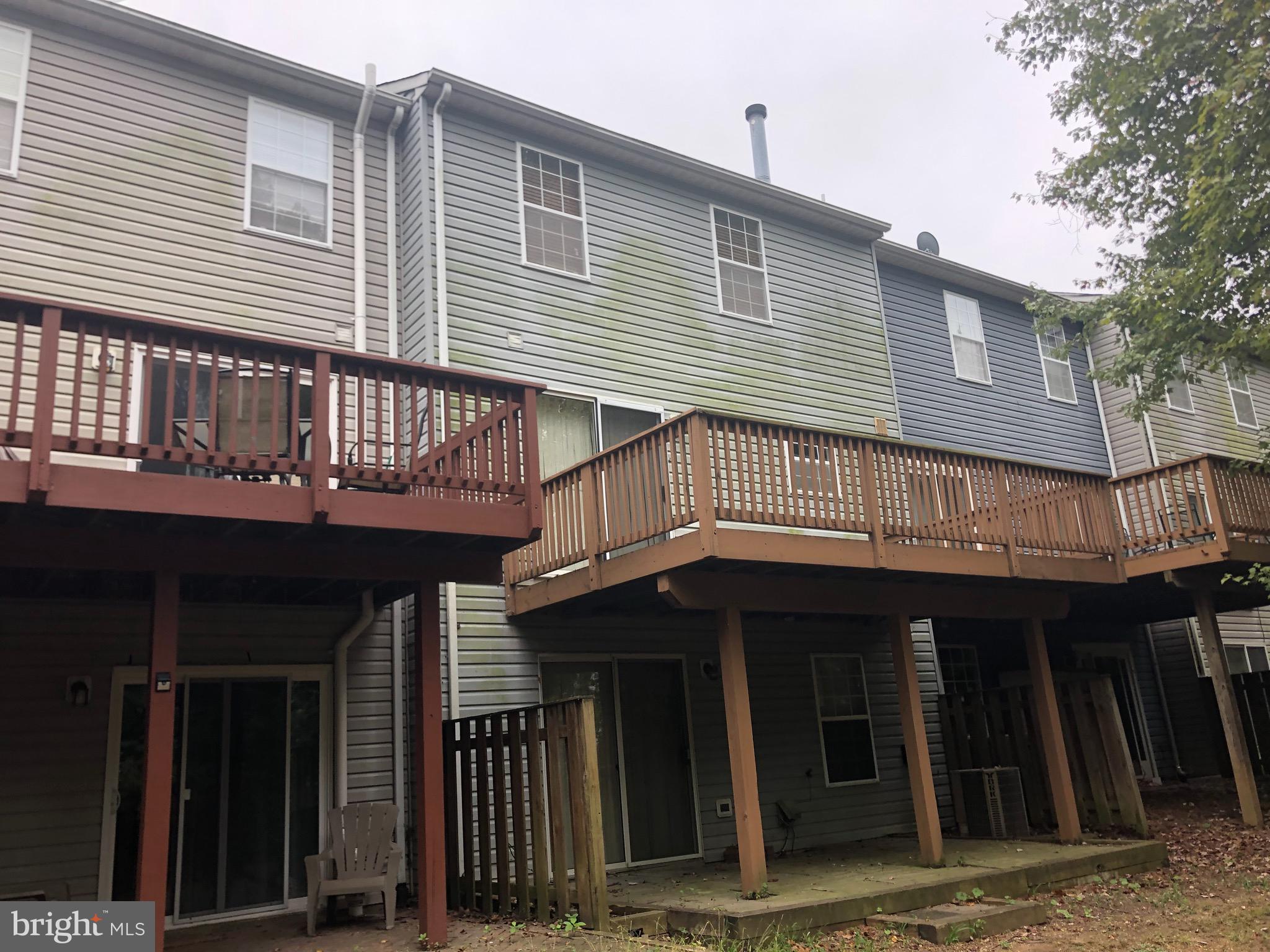 VILLAGE OF LONG REACH - Residential