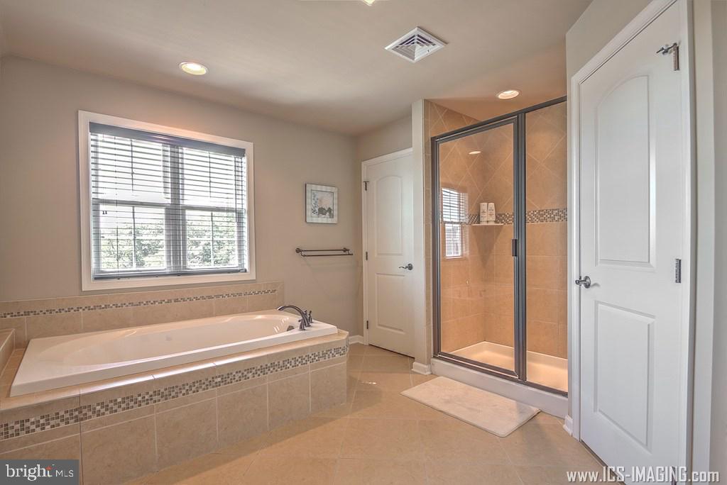 MEADOWBROOK FARMS - Residential