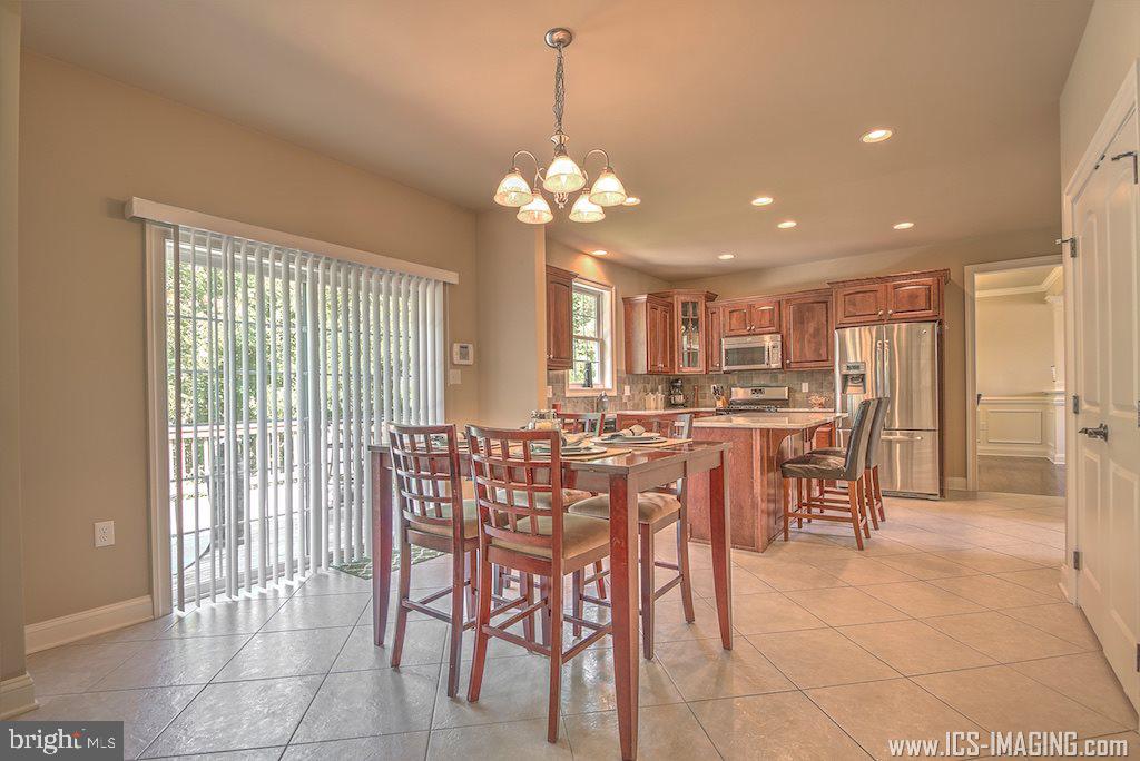 MEADOWBROOK FARMS - Residential