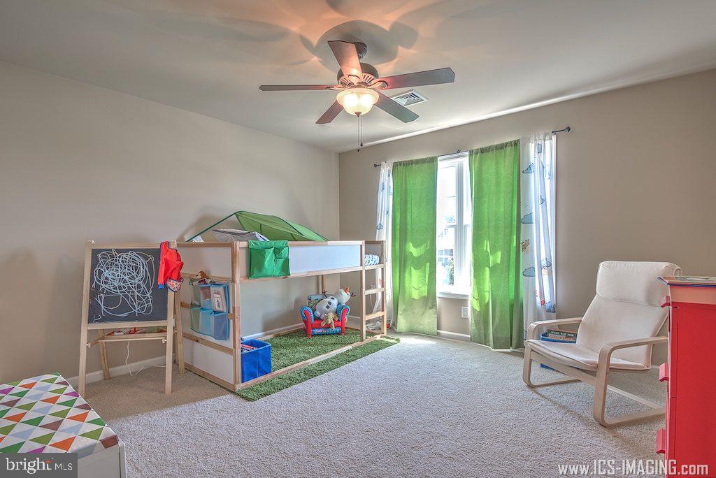 MEADOWBROOK FARMS - Residential