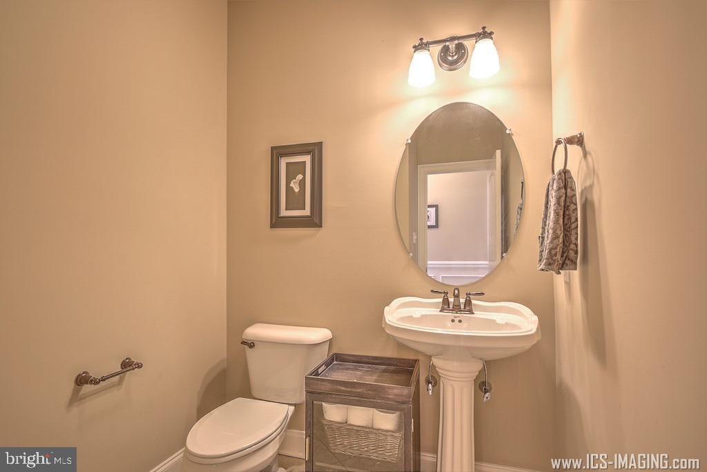 MEADOWBROOK FARMS - Residential