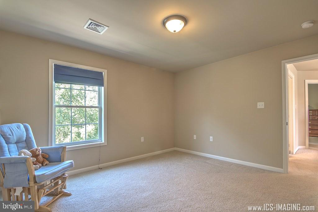 MEADOWBROOK FARMS - Residential