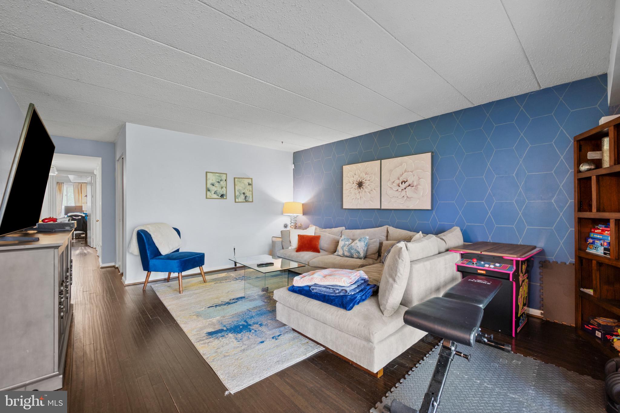 DEERING WOODS - Residential