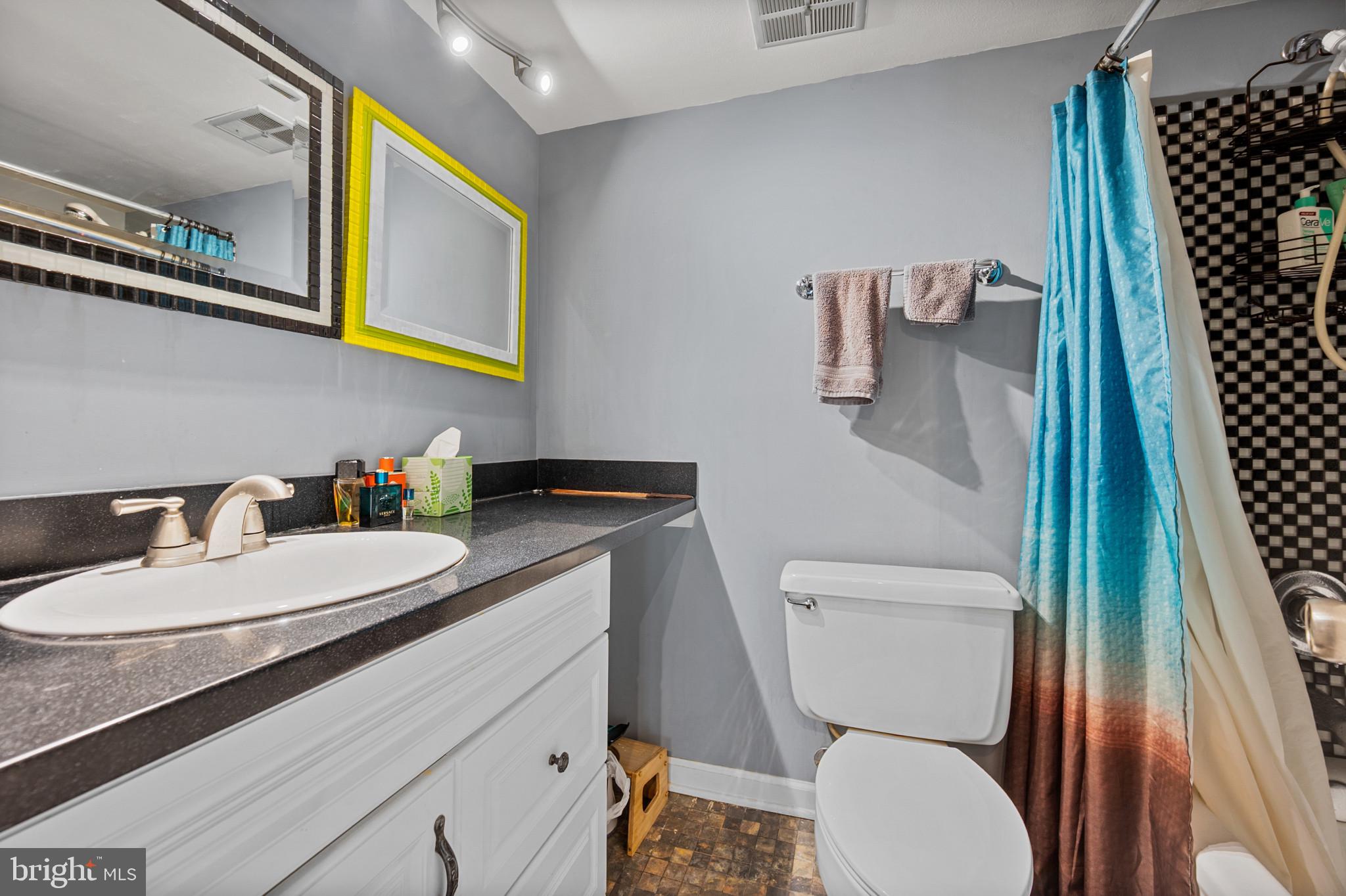 DEERING WOODS - Residential