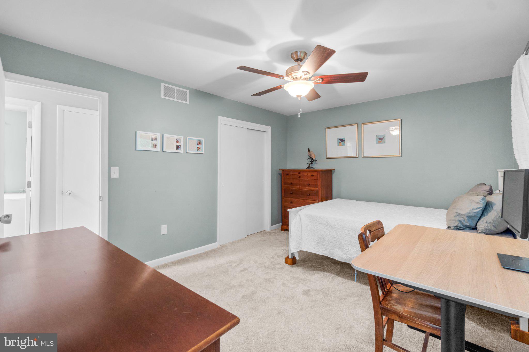 CARROLL SQUARE - Residential