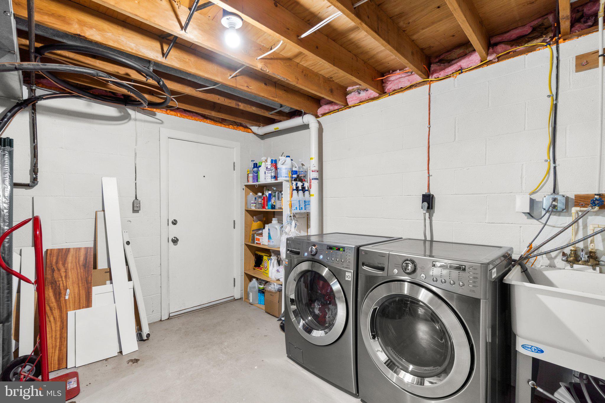 CARROLL SQUARE - Residential