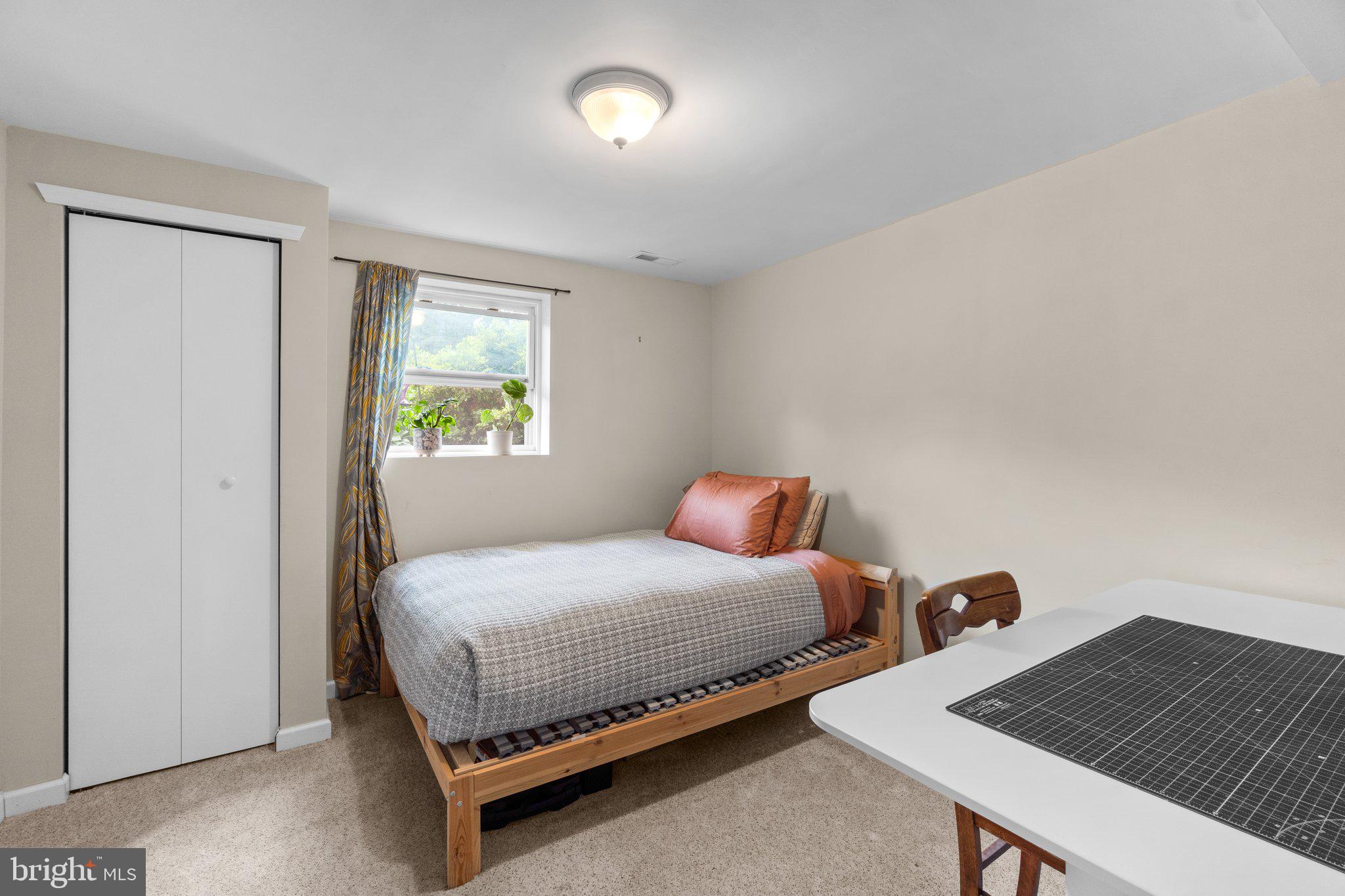 CARROLL SQUARE - Residential