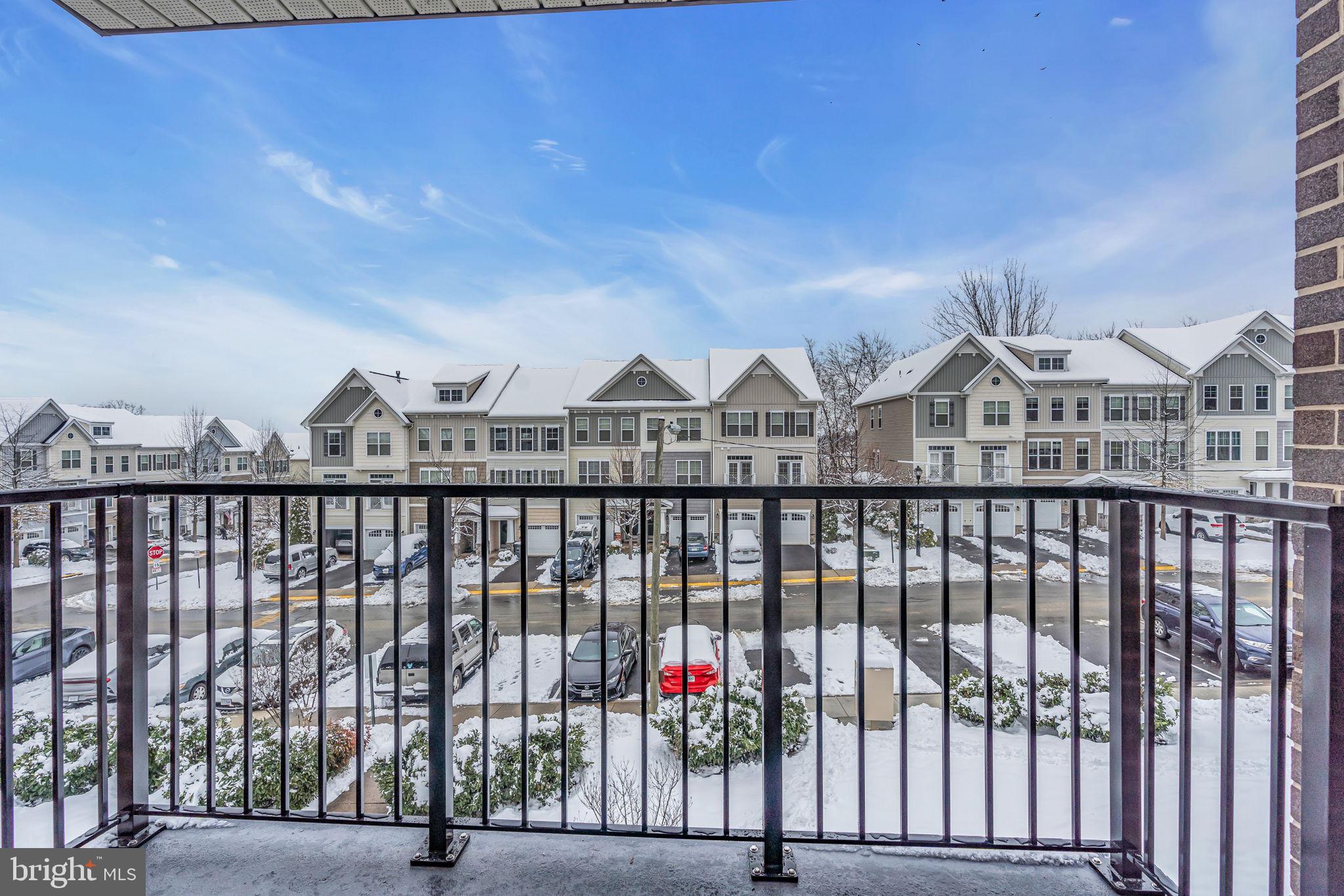 OCCOQUAN RIDGE CONDO - Residential