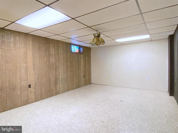 PARKVILLE - Residential Lease