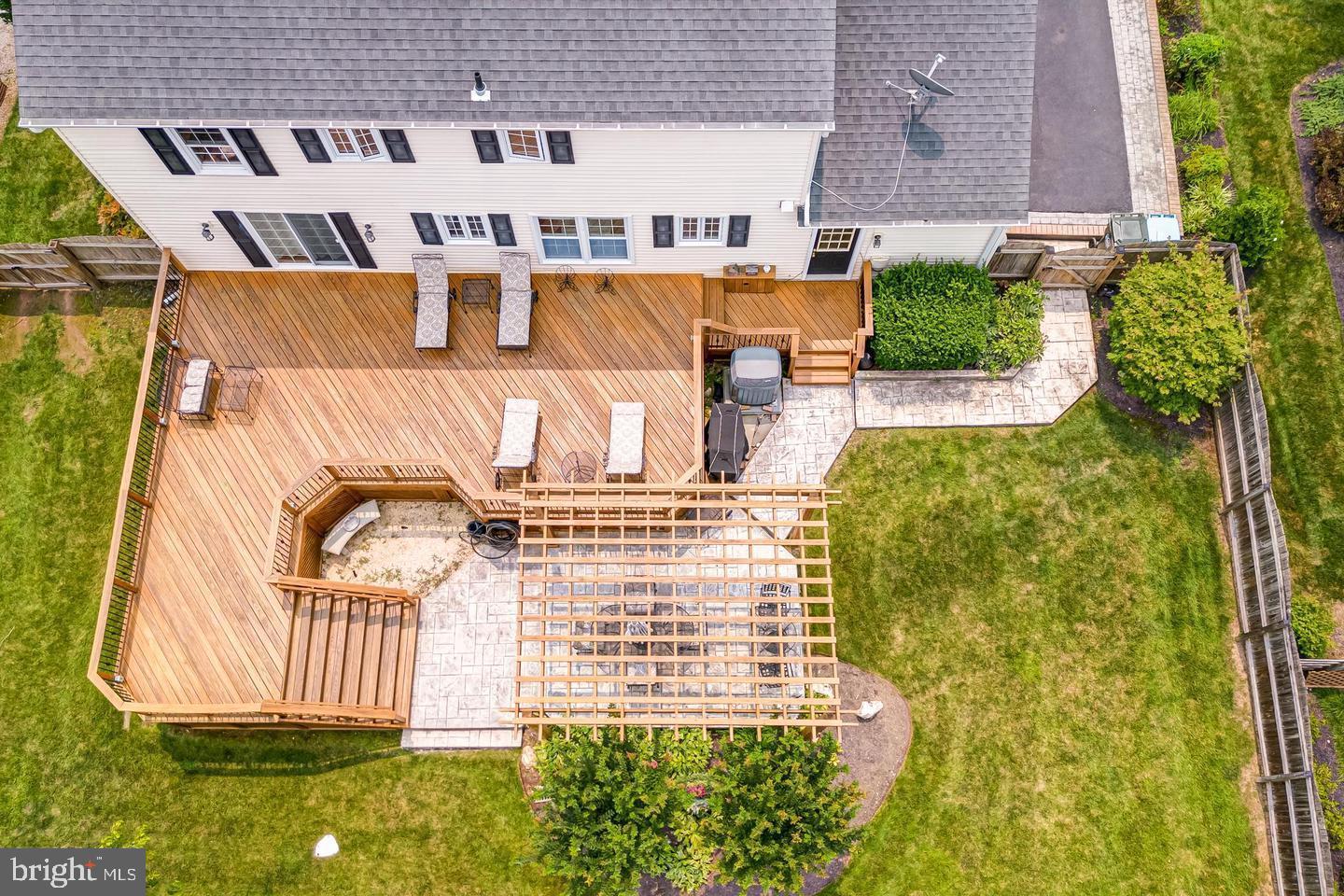 15206 BANNON HILL COURT