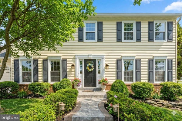 15206 BANNON HILL CT, CHANTILLY, VA 20151 - Image ff82cddb8890e2e1d29abf6cd2428b86/3502246096
