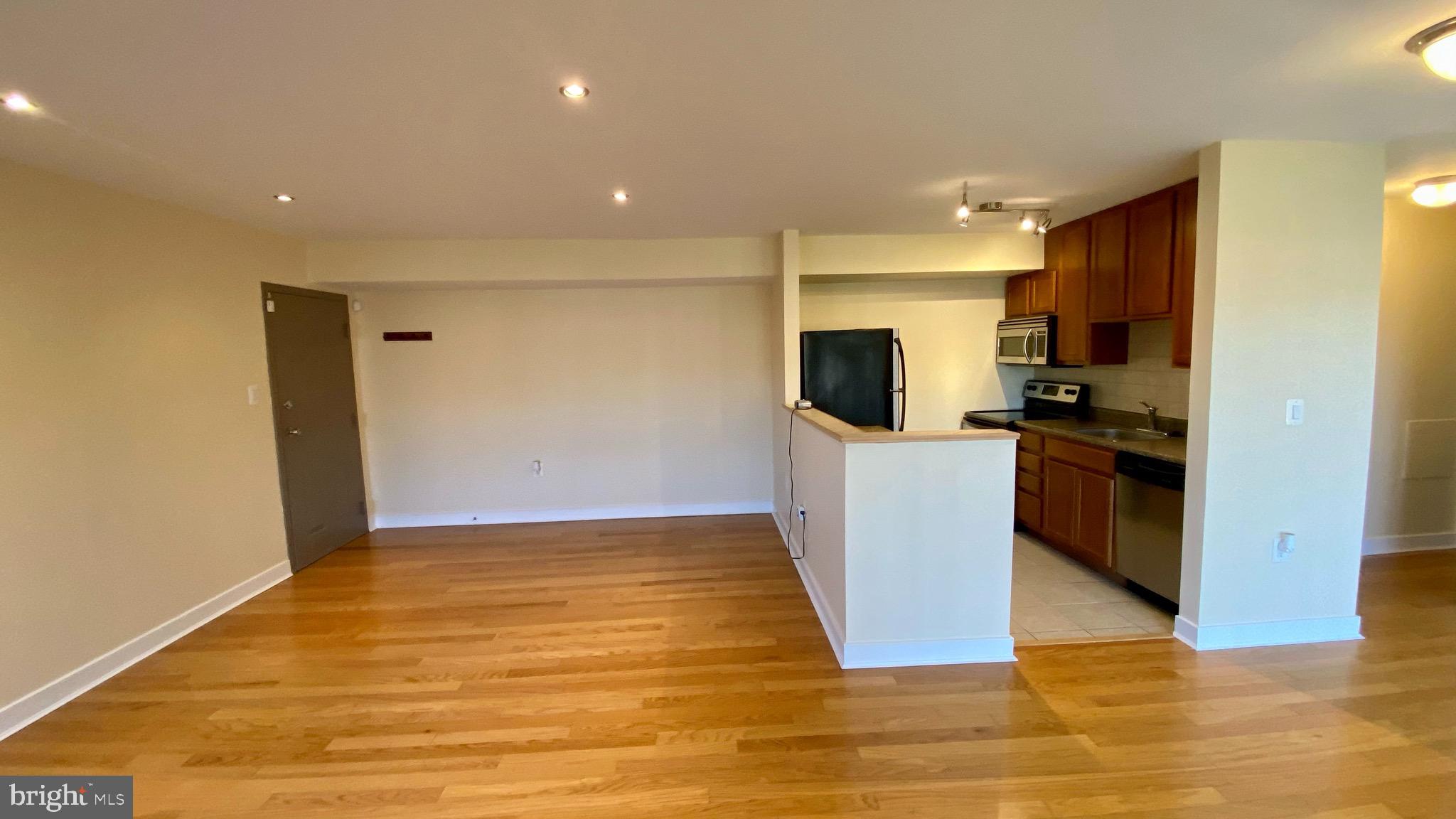 WESTWOOD CONDOMINIUMS - Residential Lease