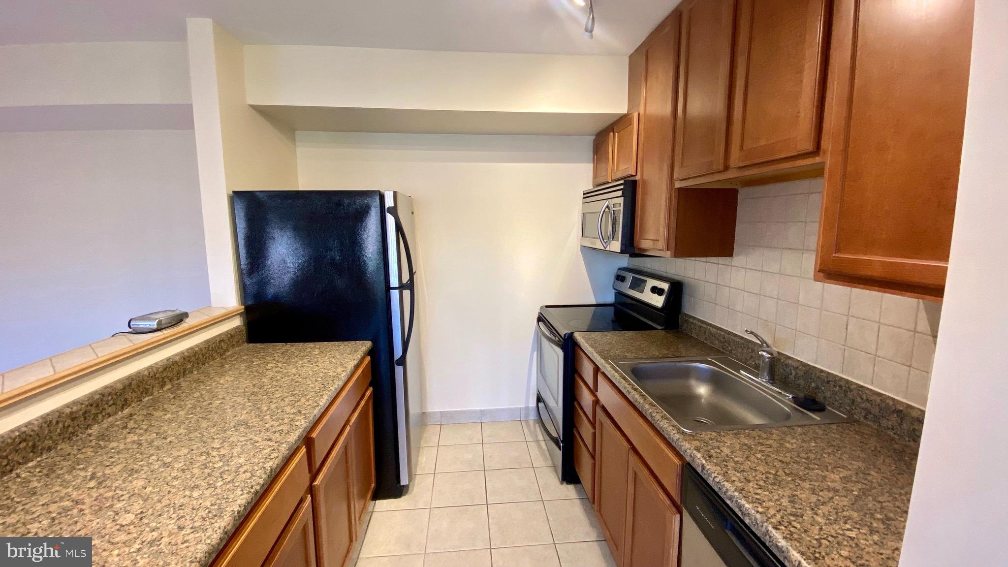 WESTWOOD CONDOMINIUMS - Residential Lease