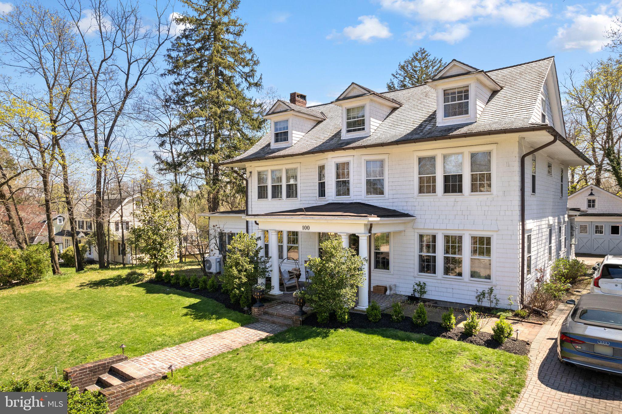 100 JEFFERSON AVENUE