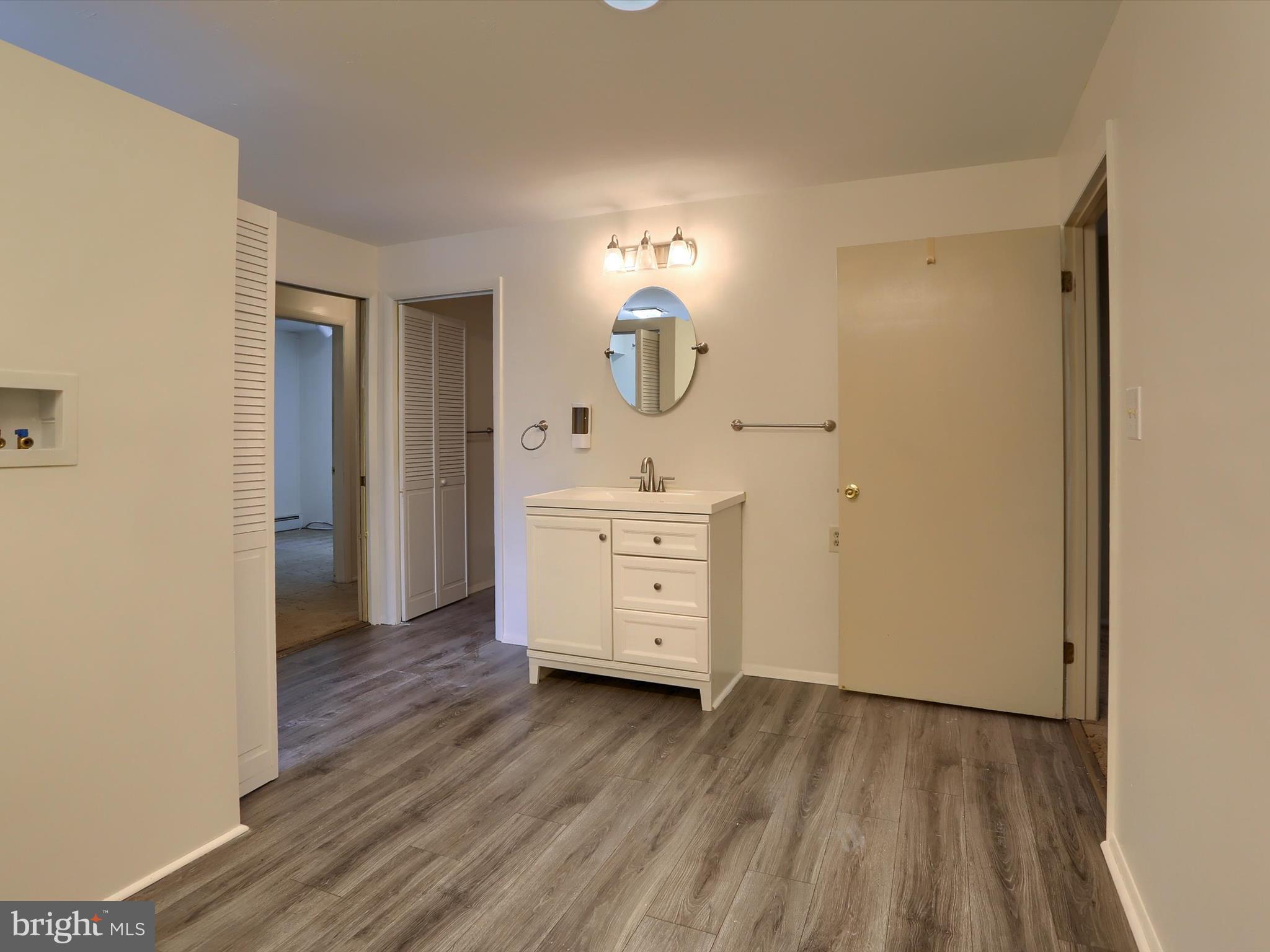 OAKWOOD PARK - Residential