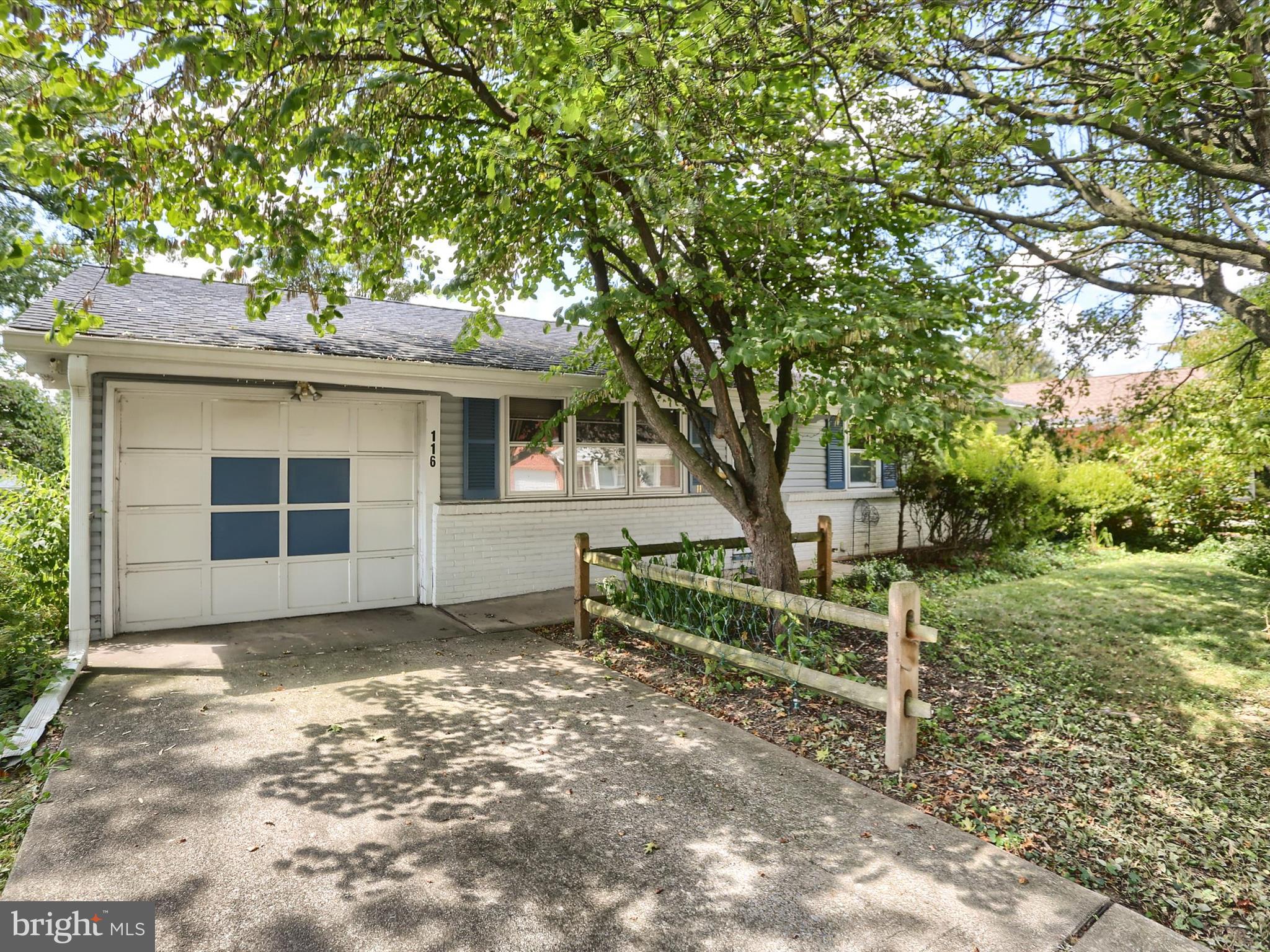 OAKWOOD PARK - Residential