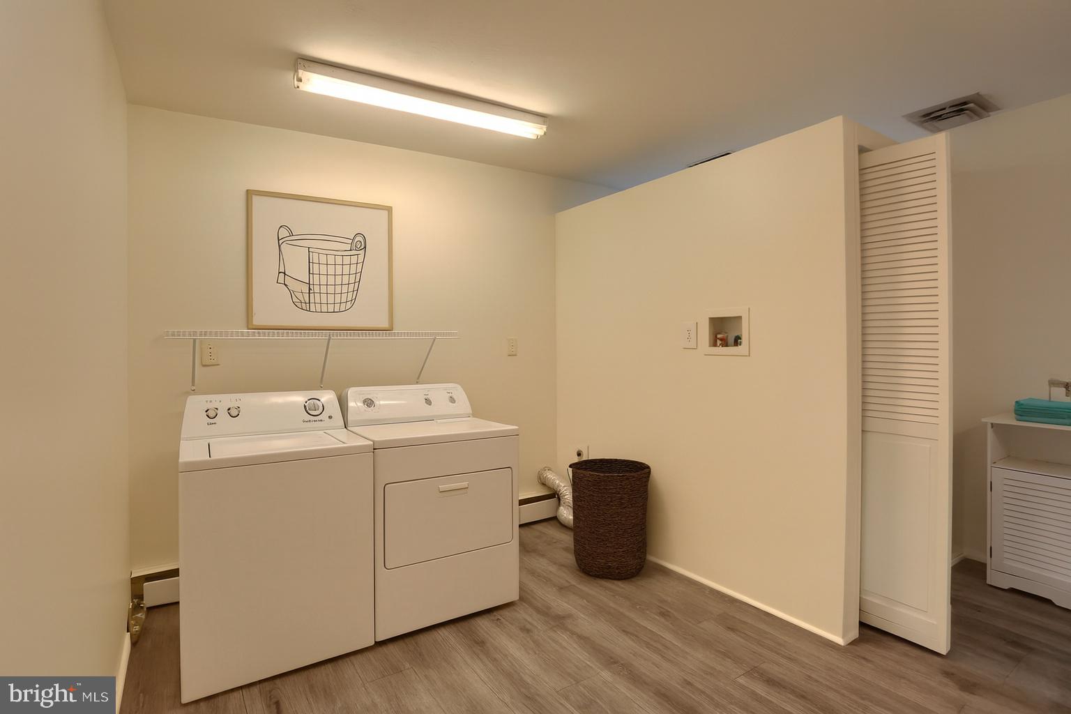 OAKWOOD PARK - Residential