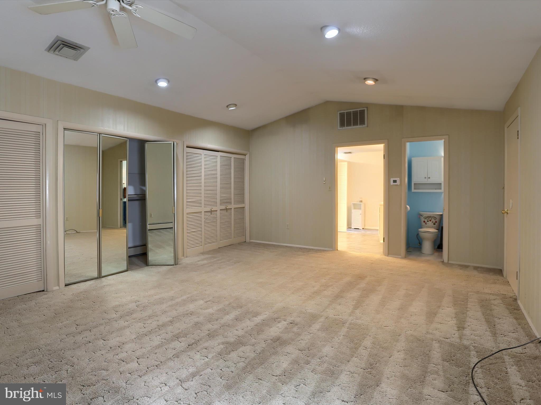 OAKWOOD PARK - Residential