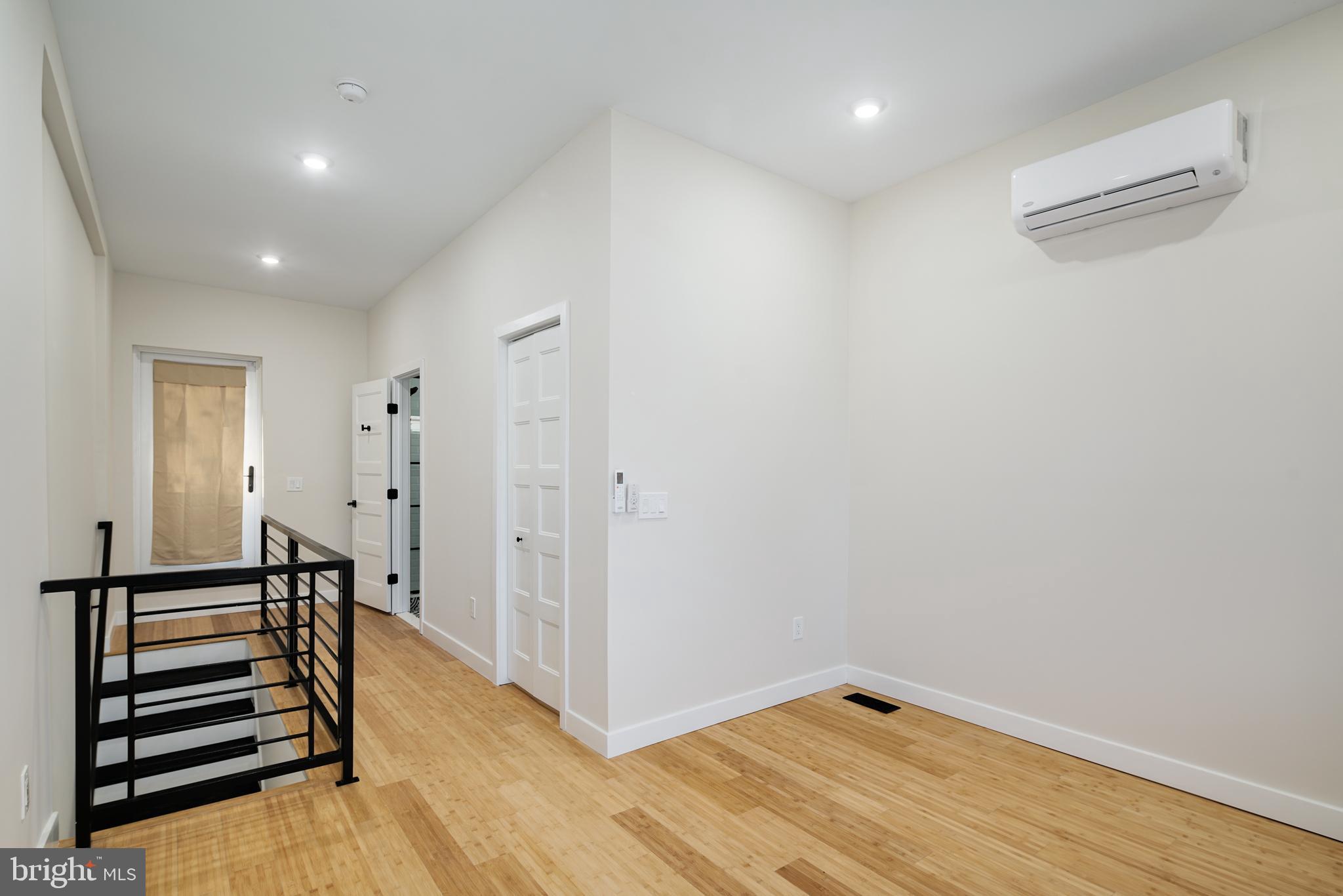 POINT BREEZE - Residential Lease