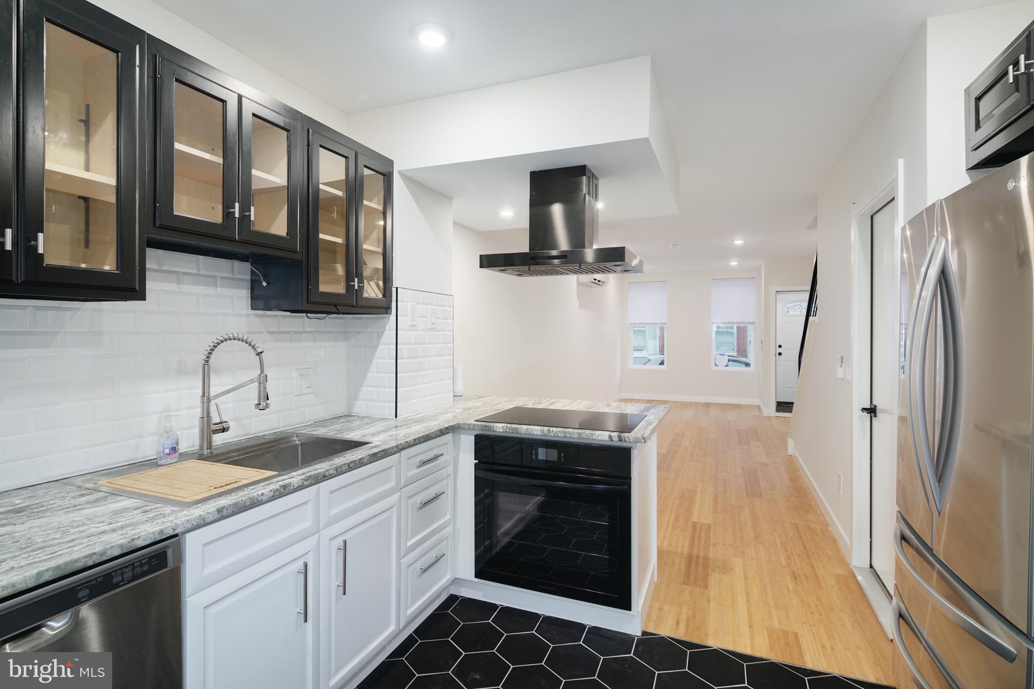 POINT BREEZE - Residential Lease