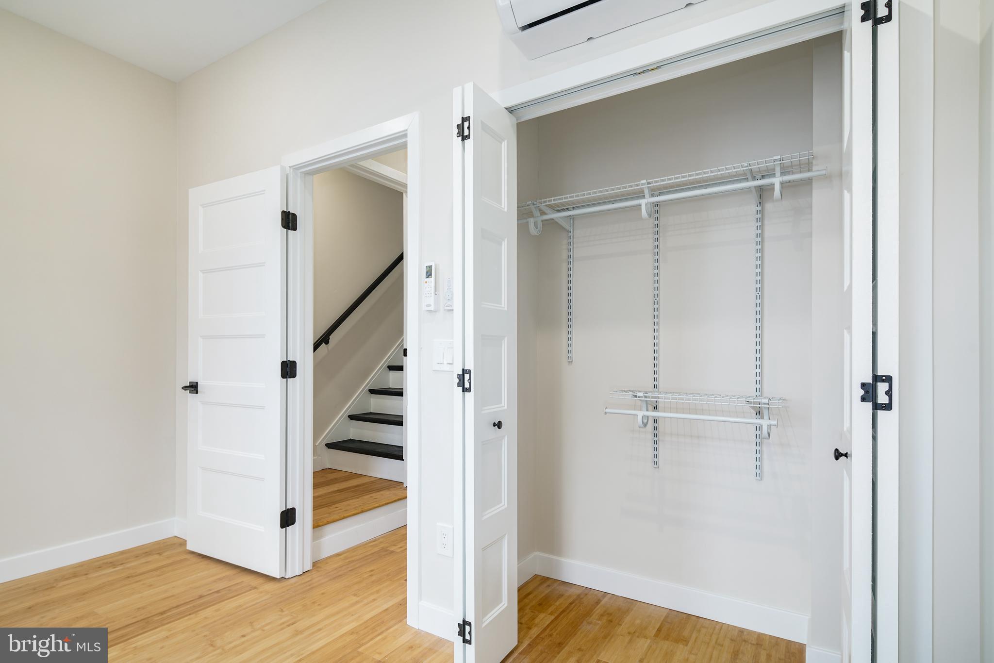 POINT BREEZE - Residential Lease