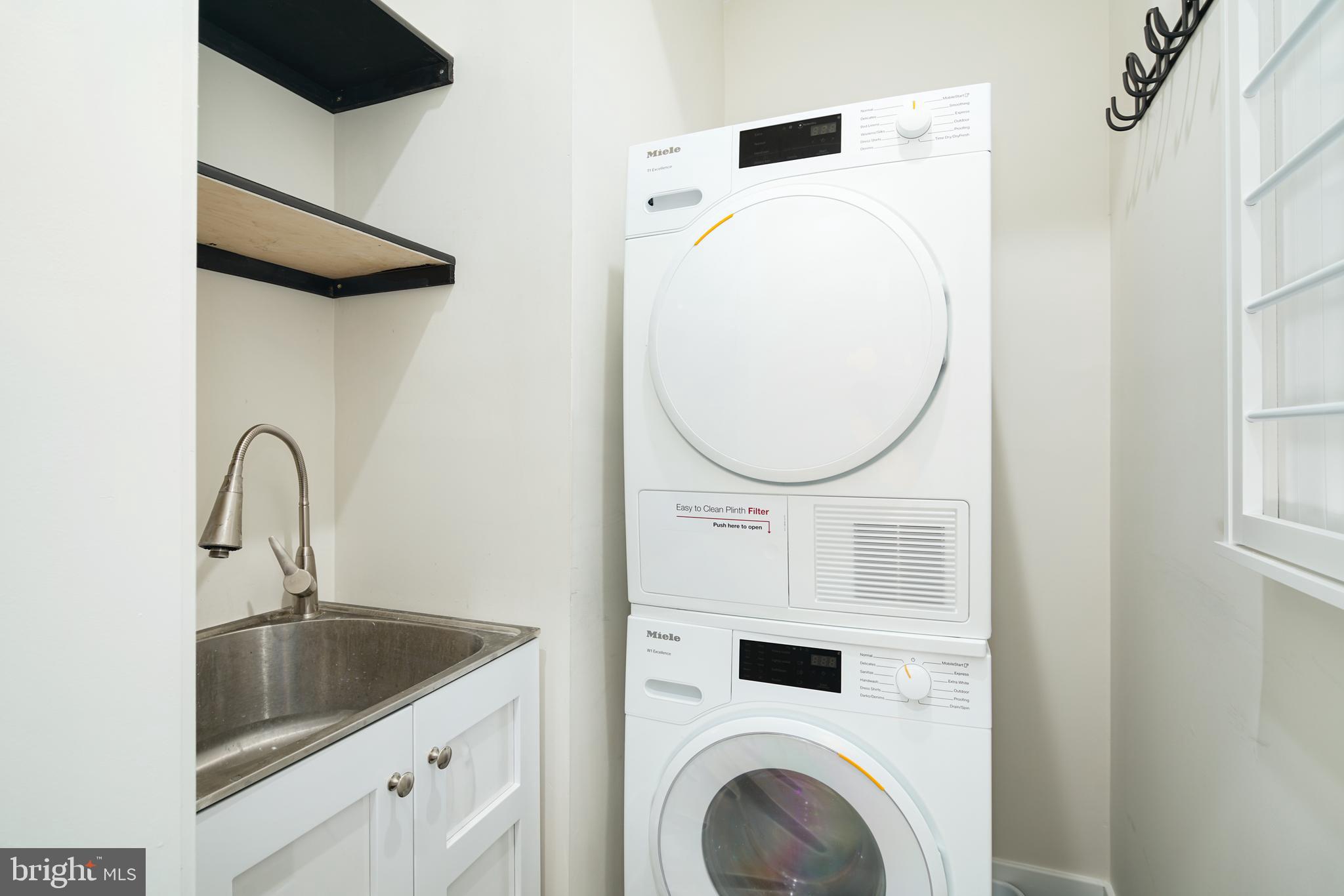 POINT BREEZE - Residential Lease