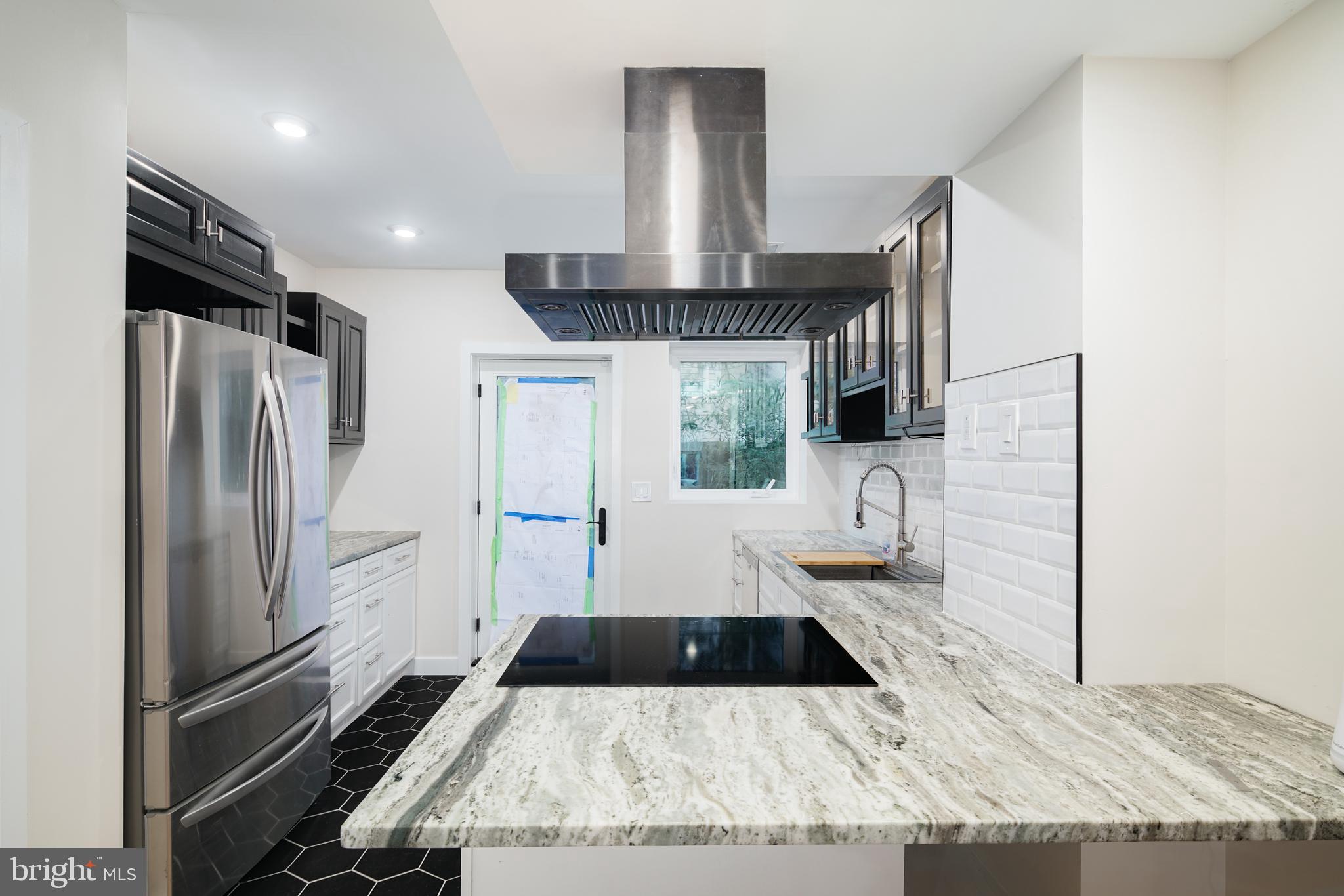 POINT BREEZE - Residential Lease