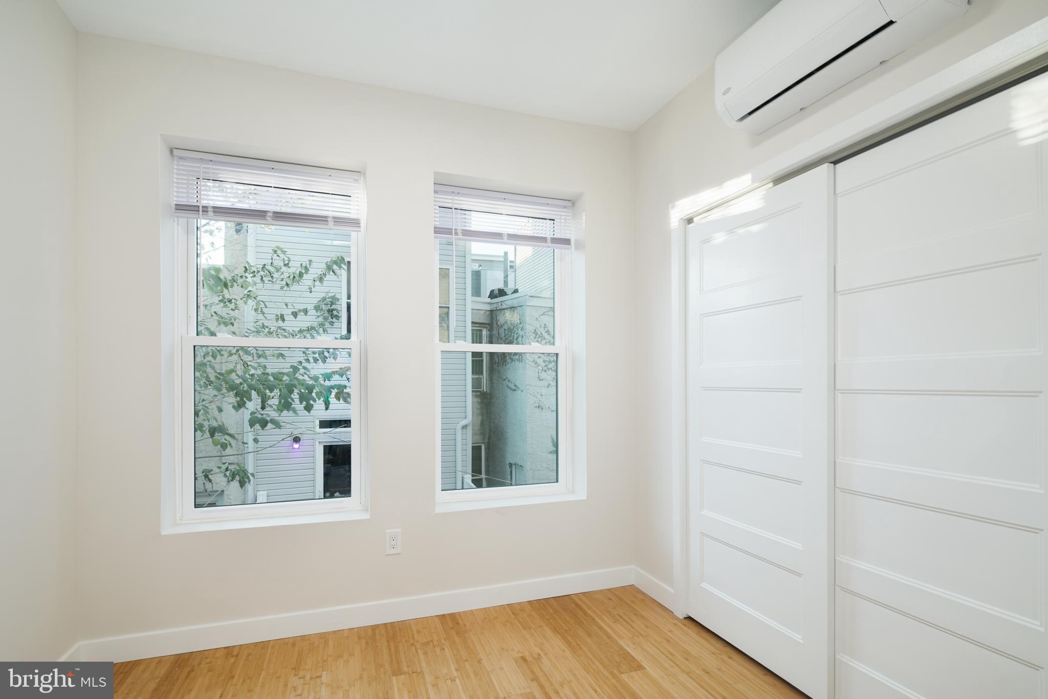 POINT BREEZE - Residential Lease