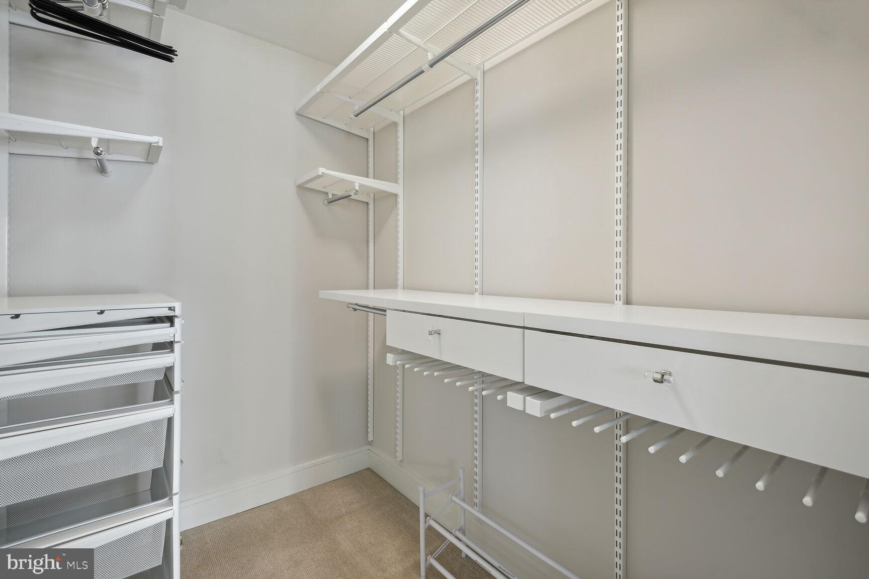 STONEHALL - Residential