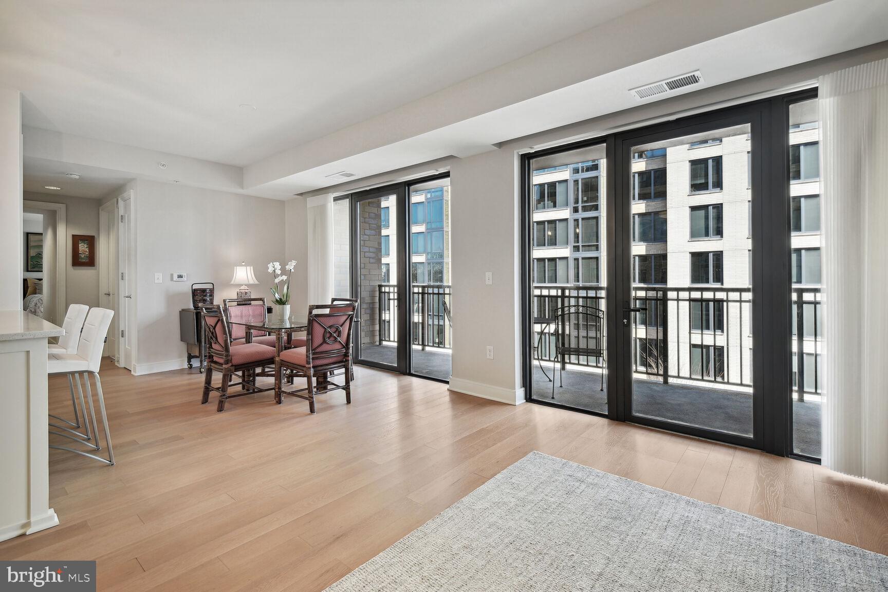 STONEHALL - Residential