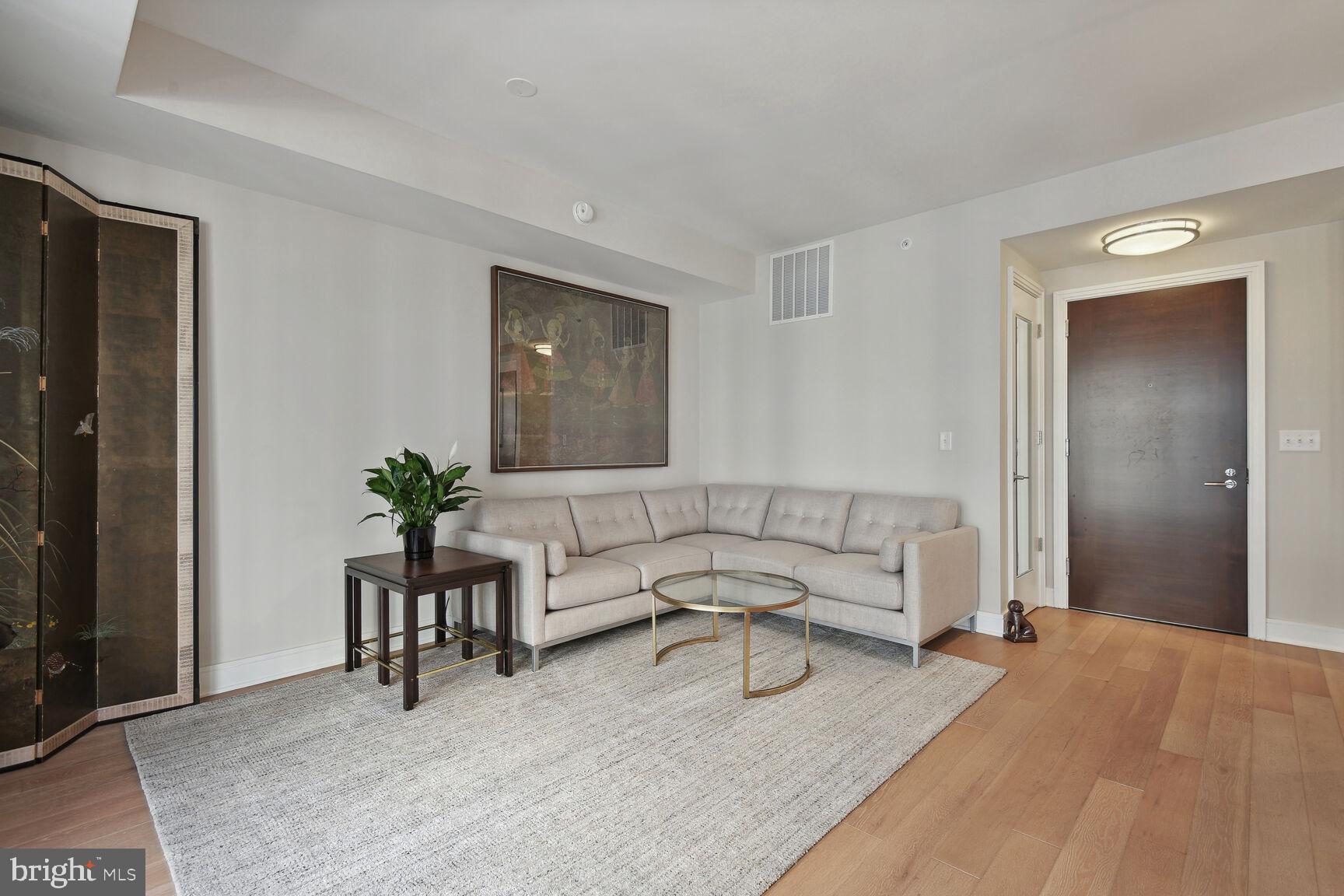 STONEHALL - Residential