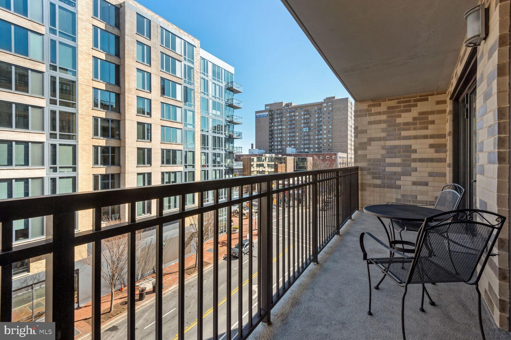 STONEHALL - Residential