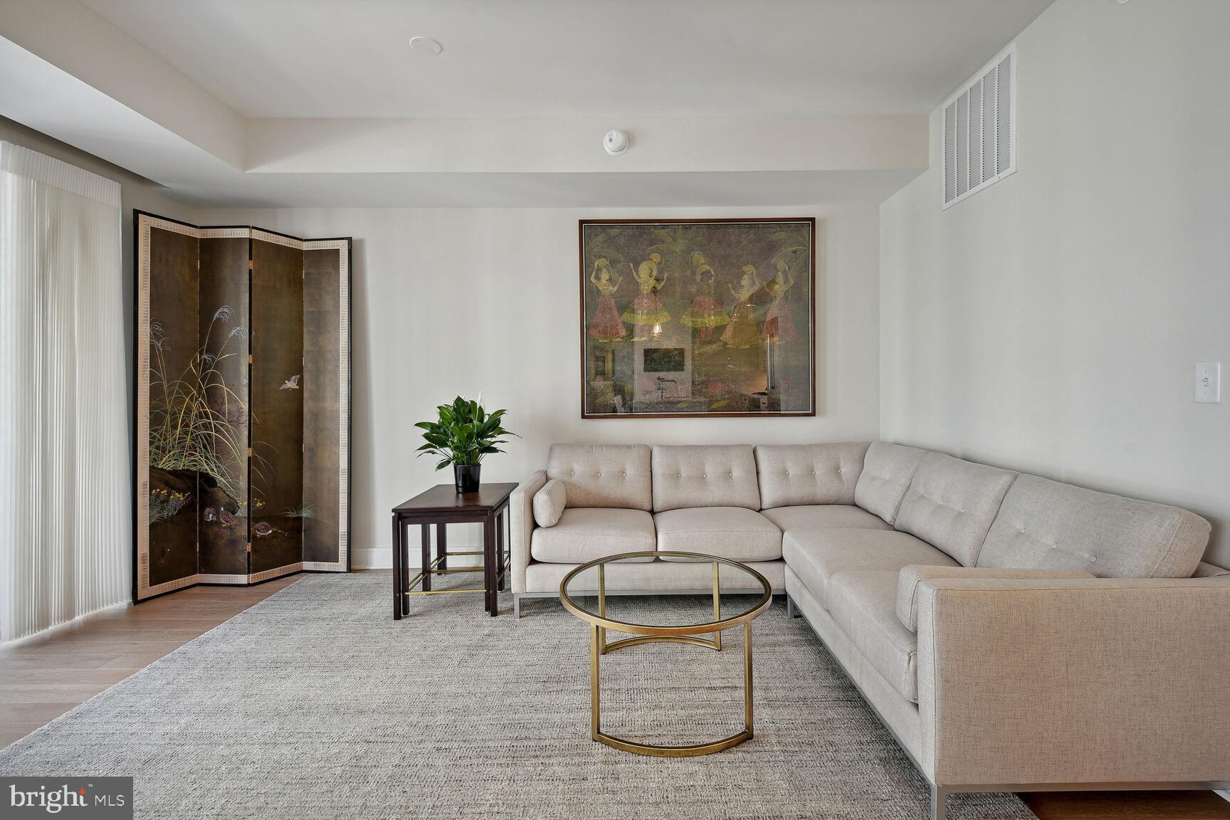 STONEHALL - Residential