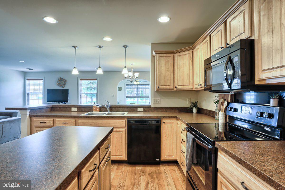 BUMBLE BEE HOLLOW - Residential