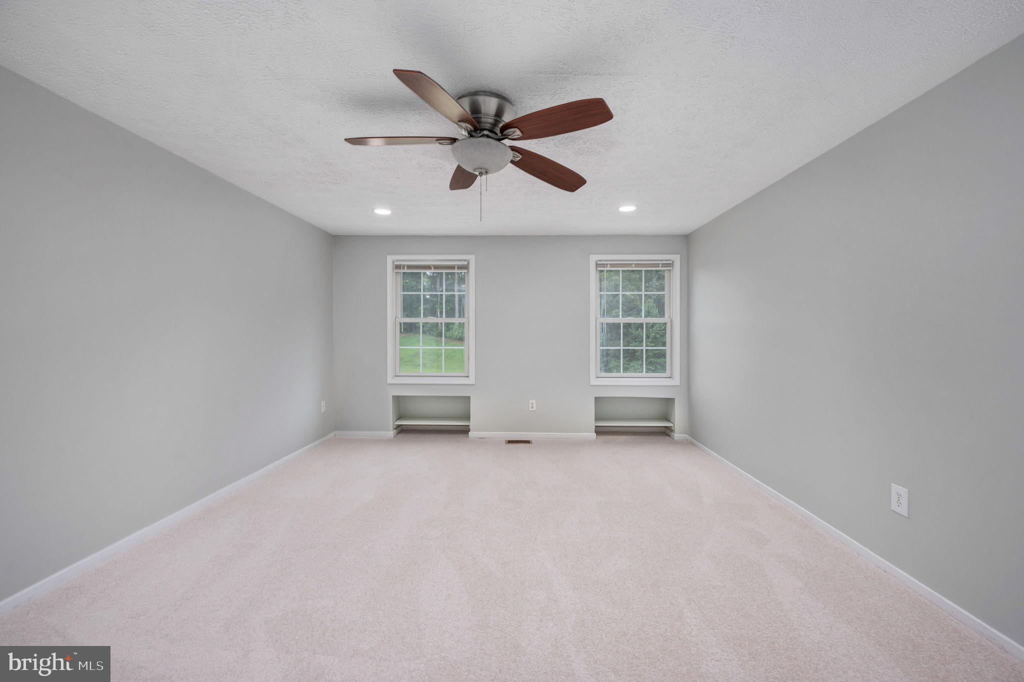 MONTCLAIR/COUNTRY CLUB - Residential