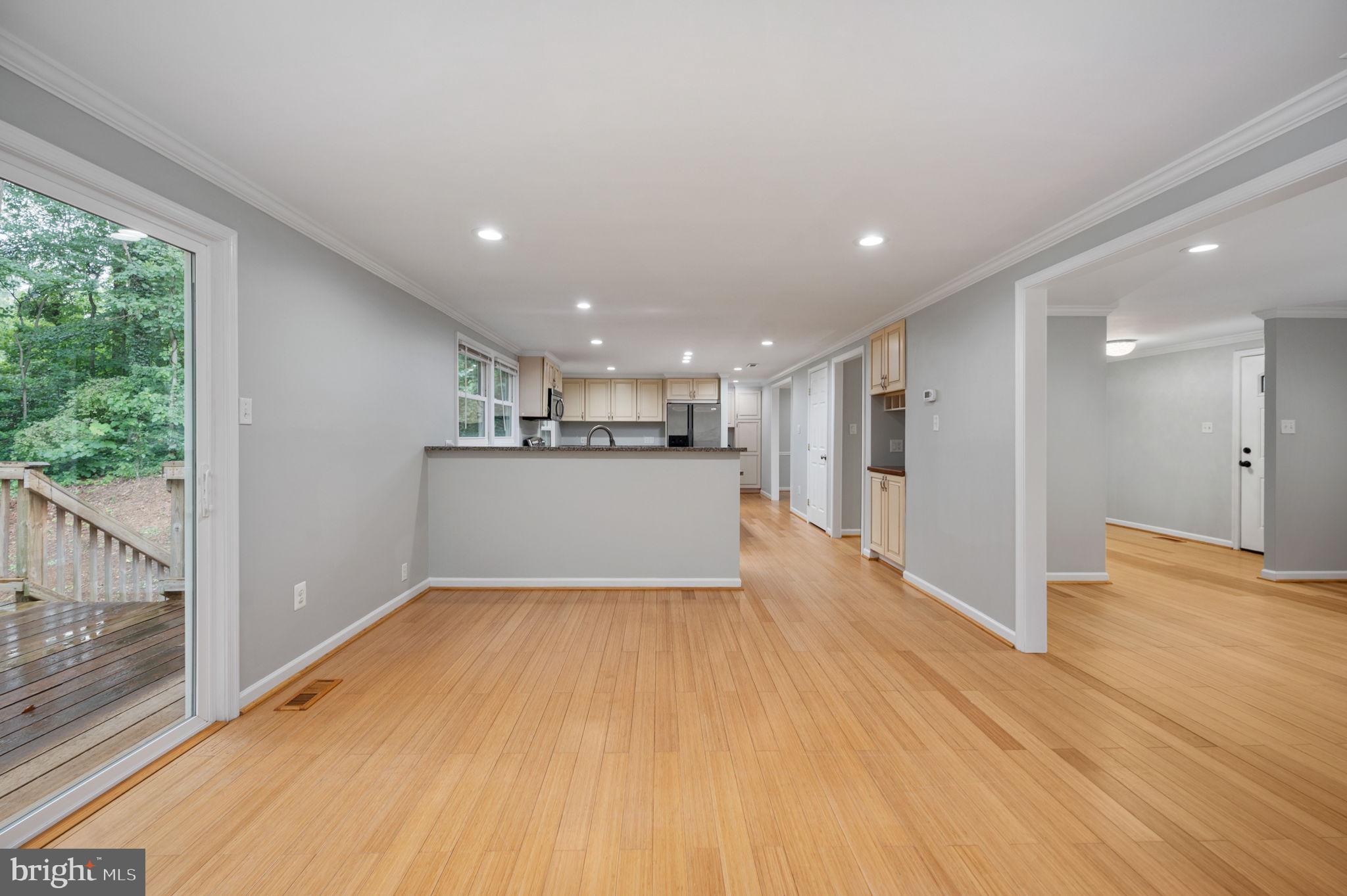 MONTCLAIR/COUNTRY CLUB - Residential