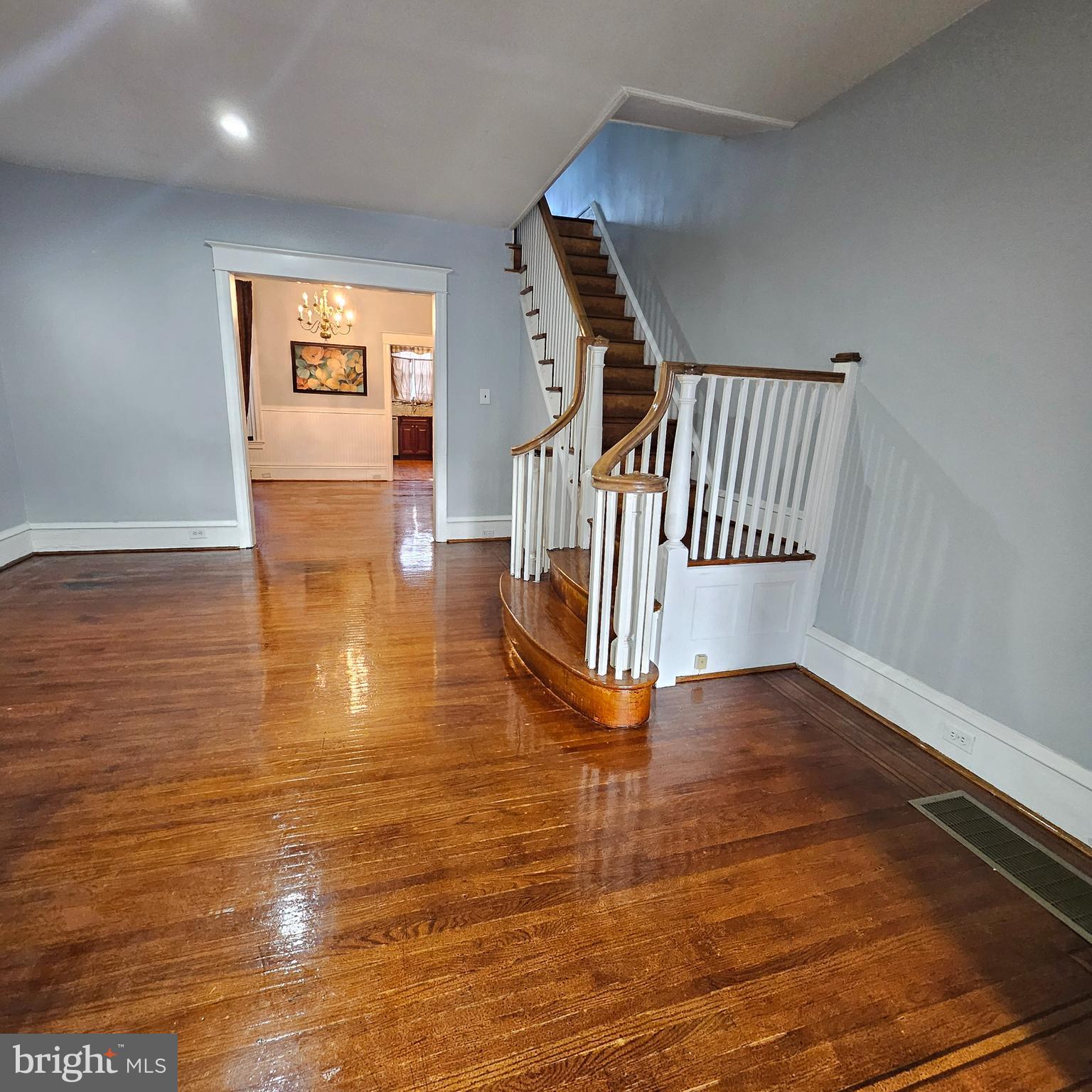 MAYFAIR - Residential