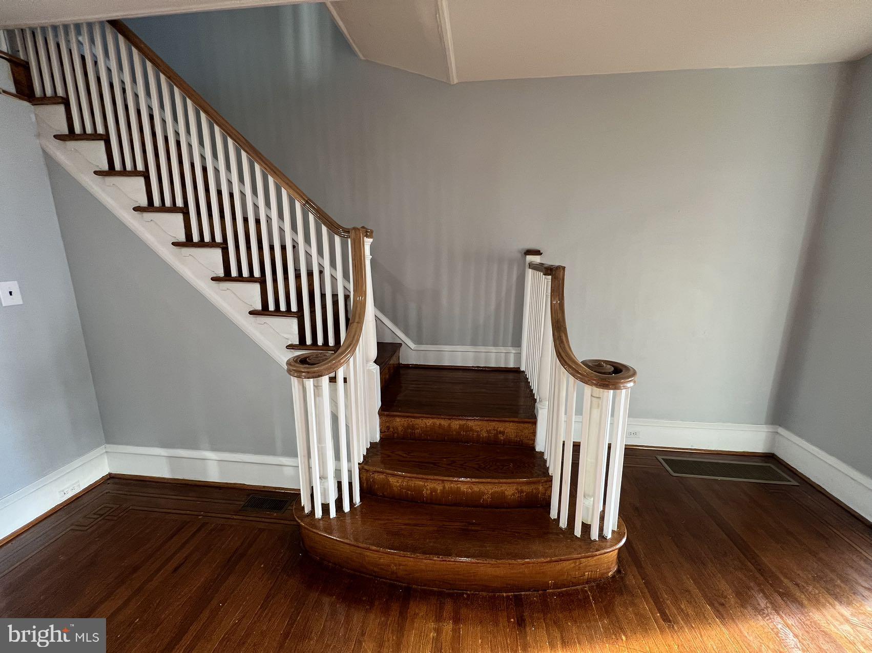 MAYFAIR - Residential