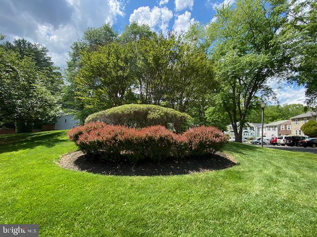 6033 SWEET DALE COURT
