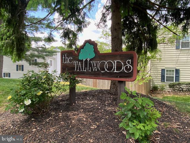 6033 SWEET DALE COURT