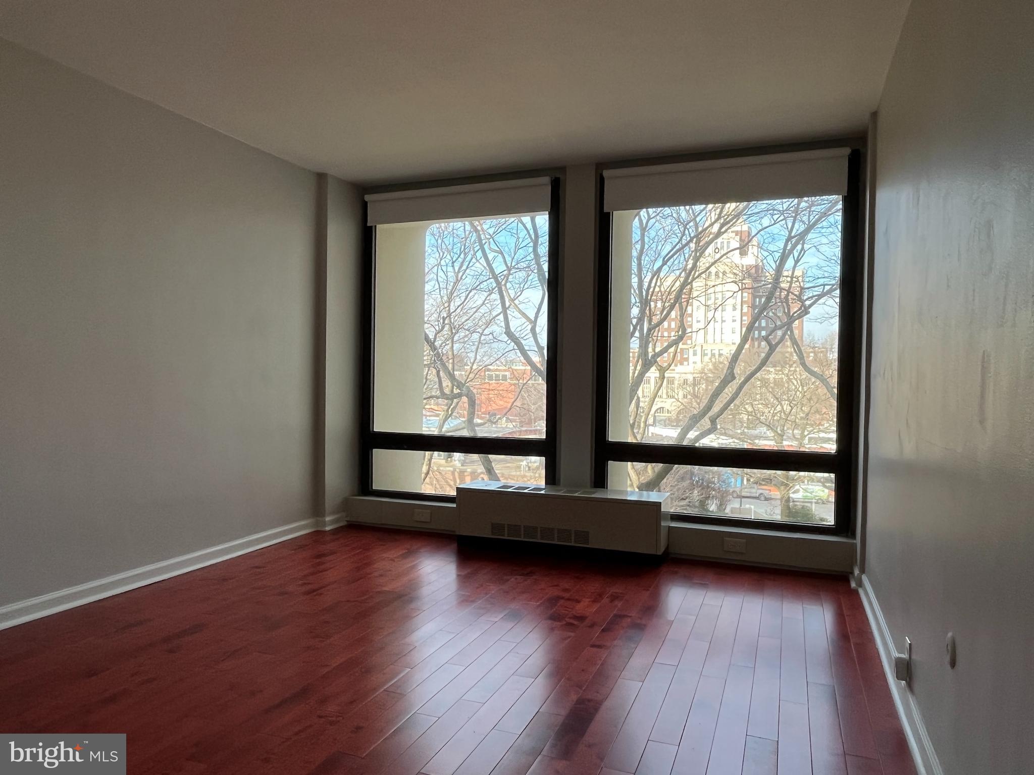 SOCIETY HILL - Residential Lease