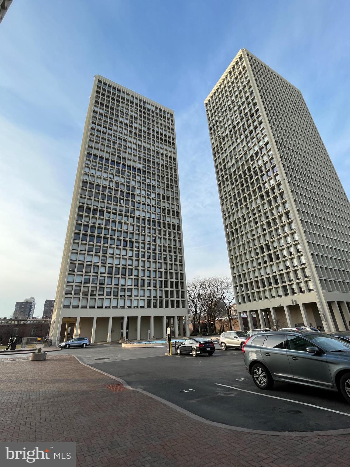 SOCIETY HILL - Residential Lease