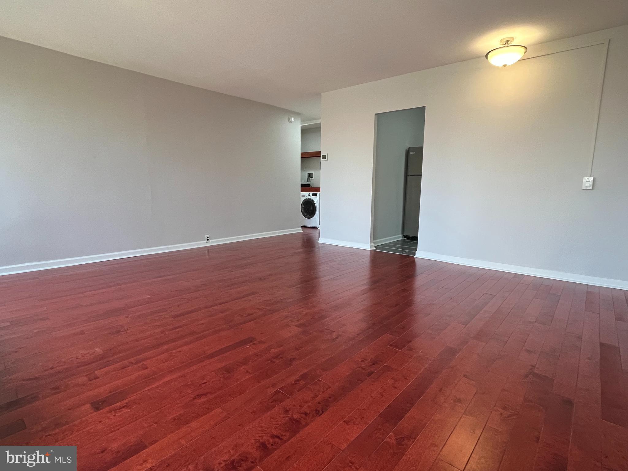 SOCIETY HILL - Residential Lease