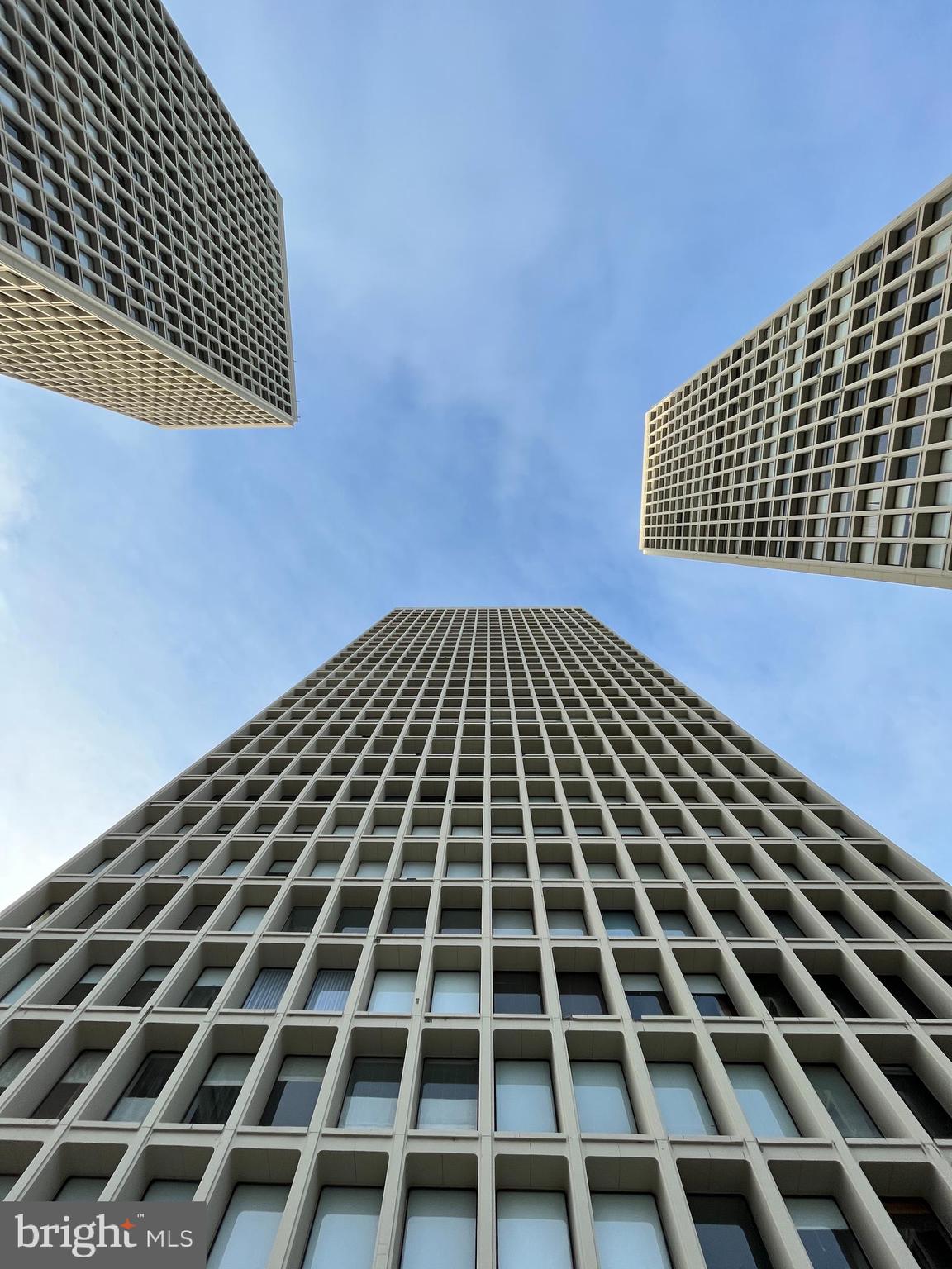 SOCIETY HILL - Residential Lease