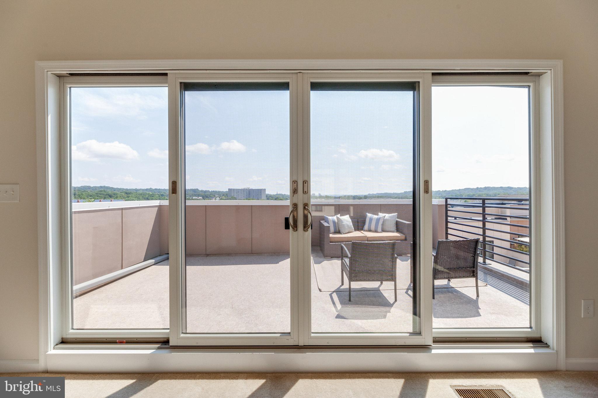 CAMBRIA SQUARE - Residential