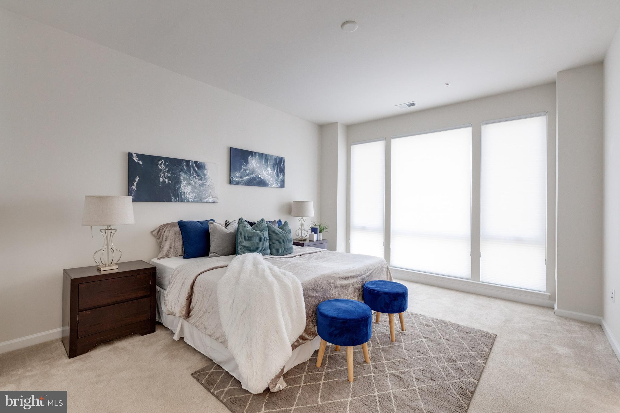 CAMBRIA SQUARE - Residential